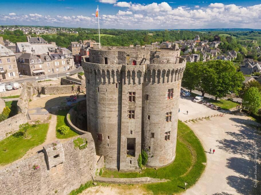 Charmante Maison A Evran Proche Dinan Et St Malo. Екстер'єр фото